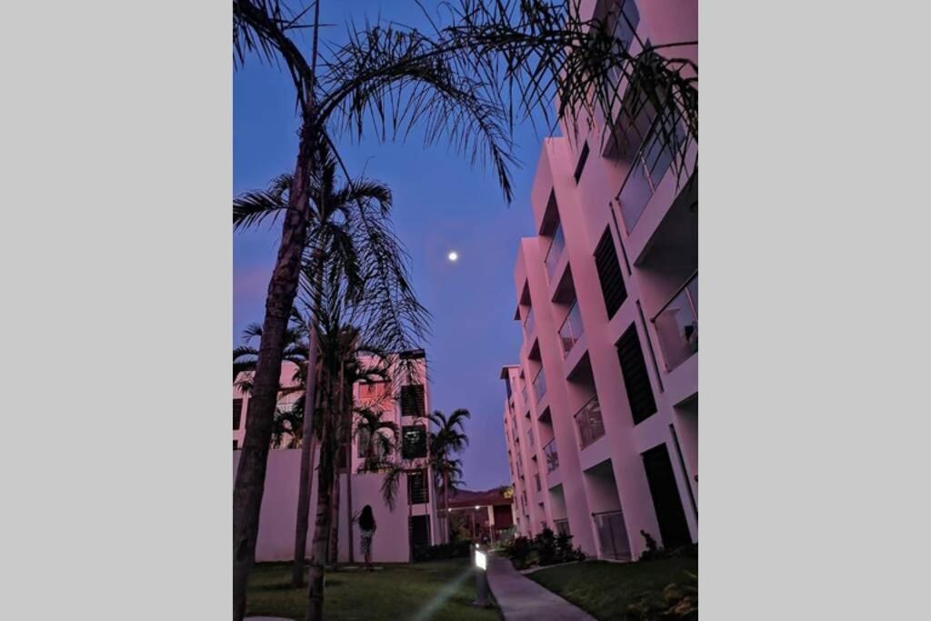 Departamento De Lujo En Manzanillo, Planta Baja Frente A La Alberca Apartment Exterior photo